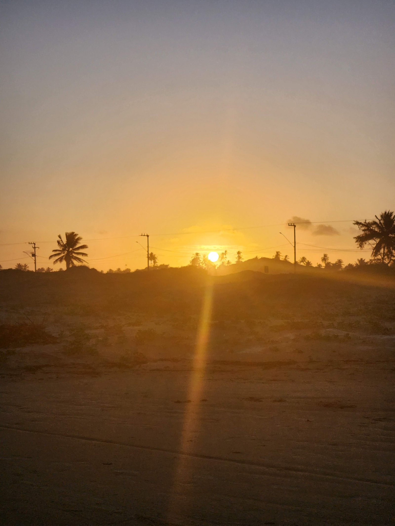 Praia e seguranca no entorno