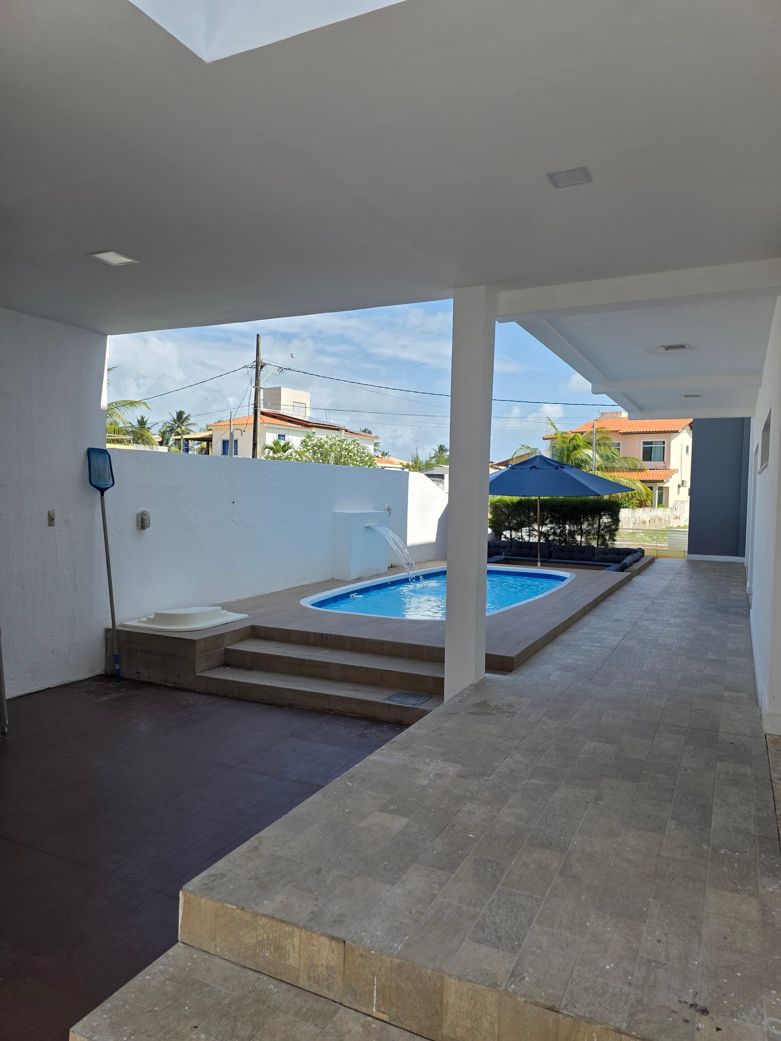 Lounge e piscina da casa